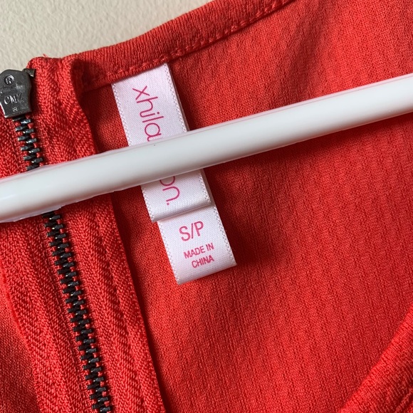 Adorable ruffle-sleeved dress with pockets - Picture 4 of 4